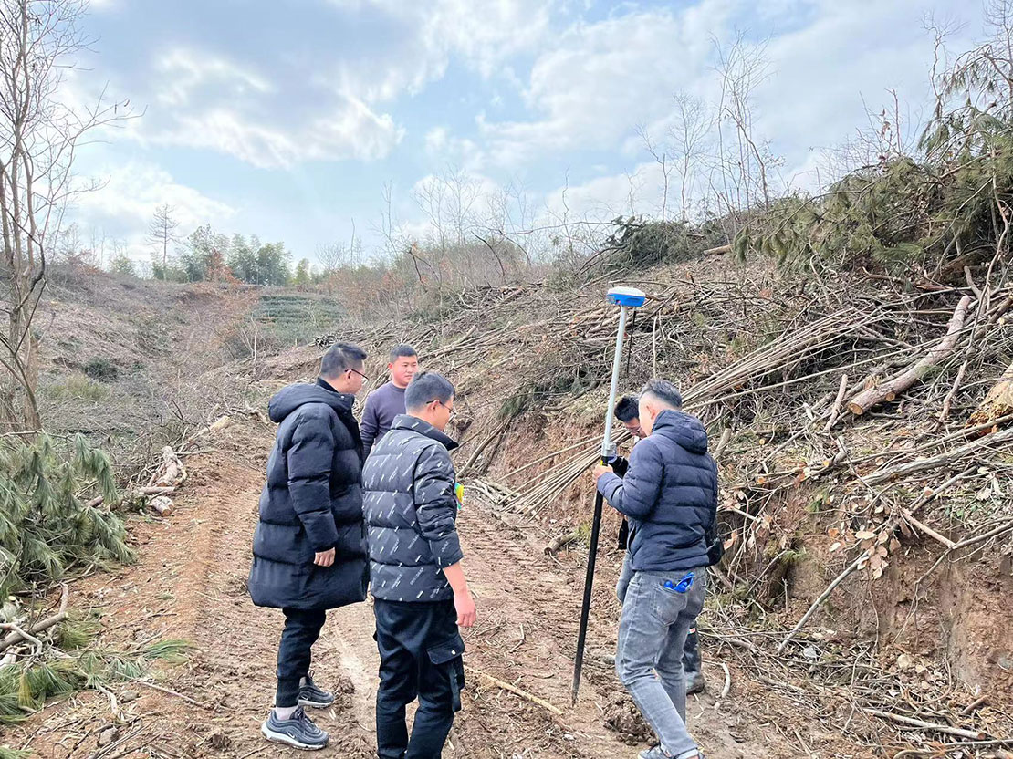 縣職業(yè)學(xué)校實(shí)訓(xùn)基地場平工程開工