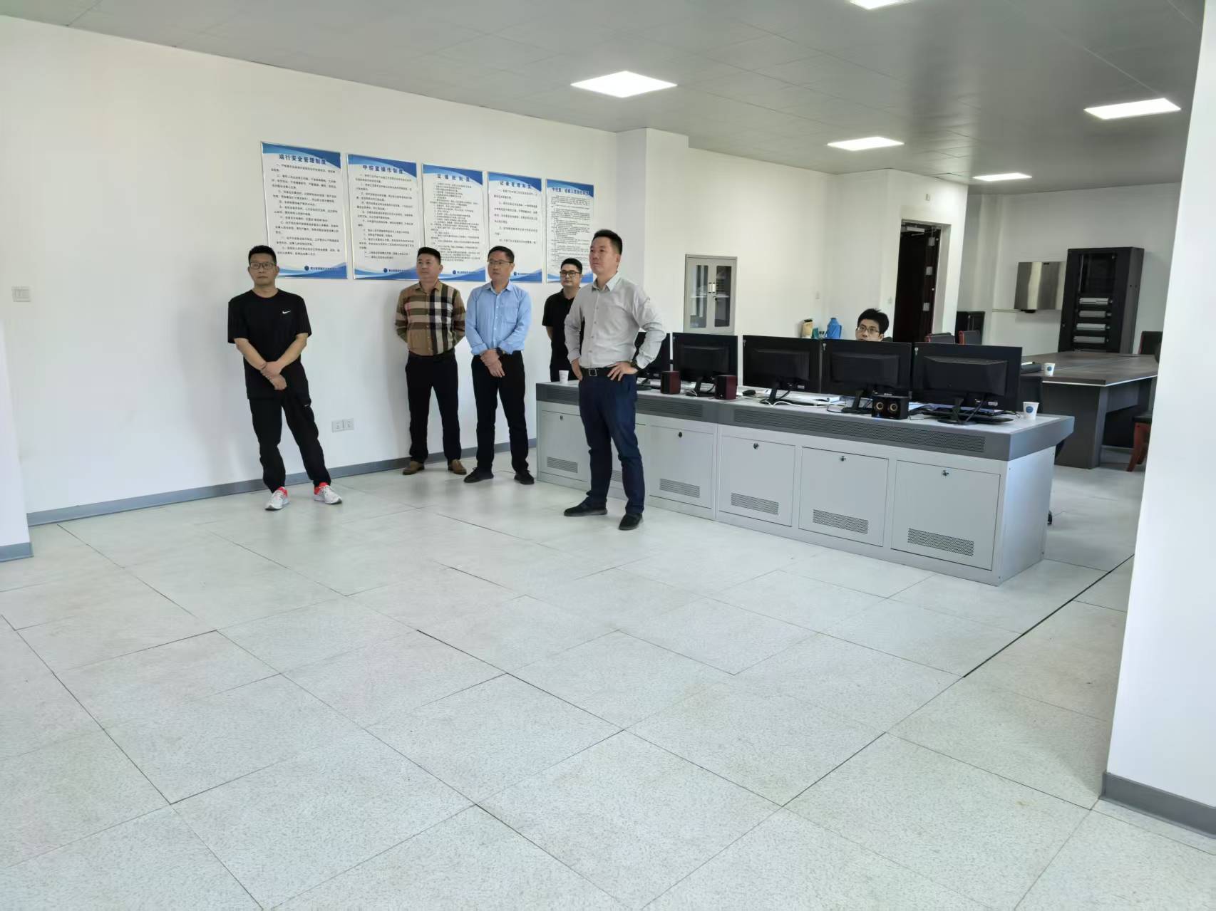 王翔調(diào)研城鄉(xiāng)供水一體化項目建設(shè)