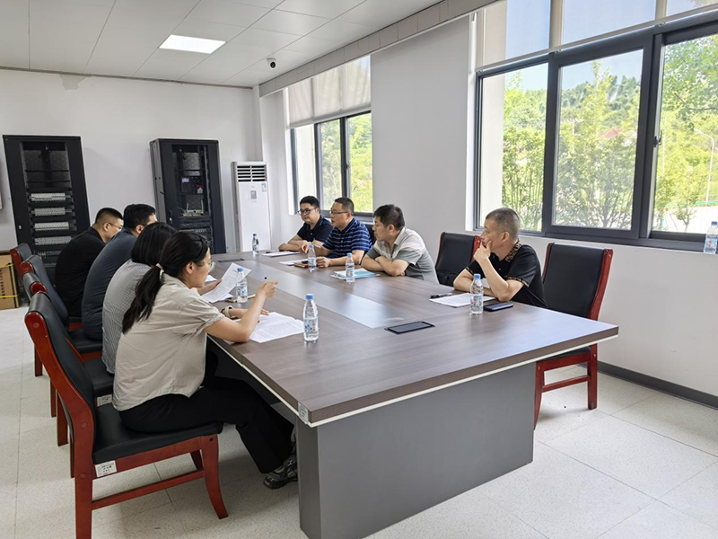 李淼調(diào)研城鄉(xiāng)供水一體化工程