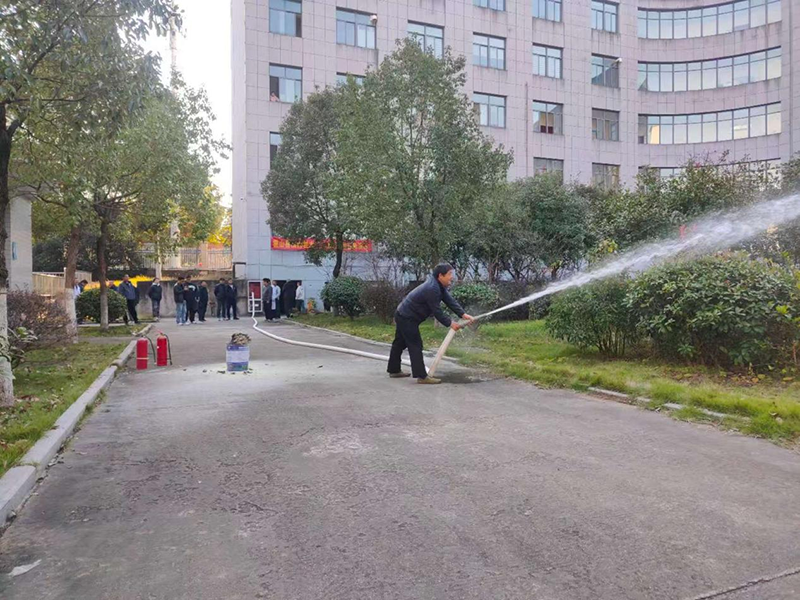 清源供水公司組織開展消防應(yīng)急演練活動